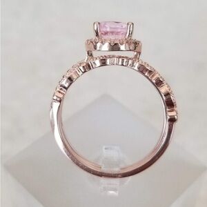 Elegant Pink Stone Women's Ring